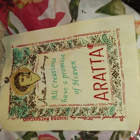 Karen Kane Floral Cold Shouldered Blouse - Picture 15 of 16